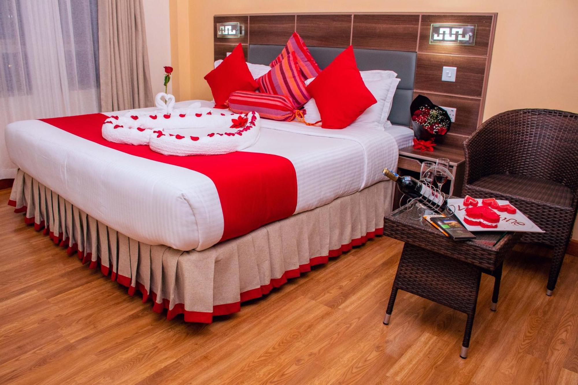 Buraha Zenoni Hotel And Resort Накуру Екстер'єр фото