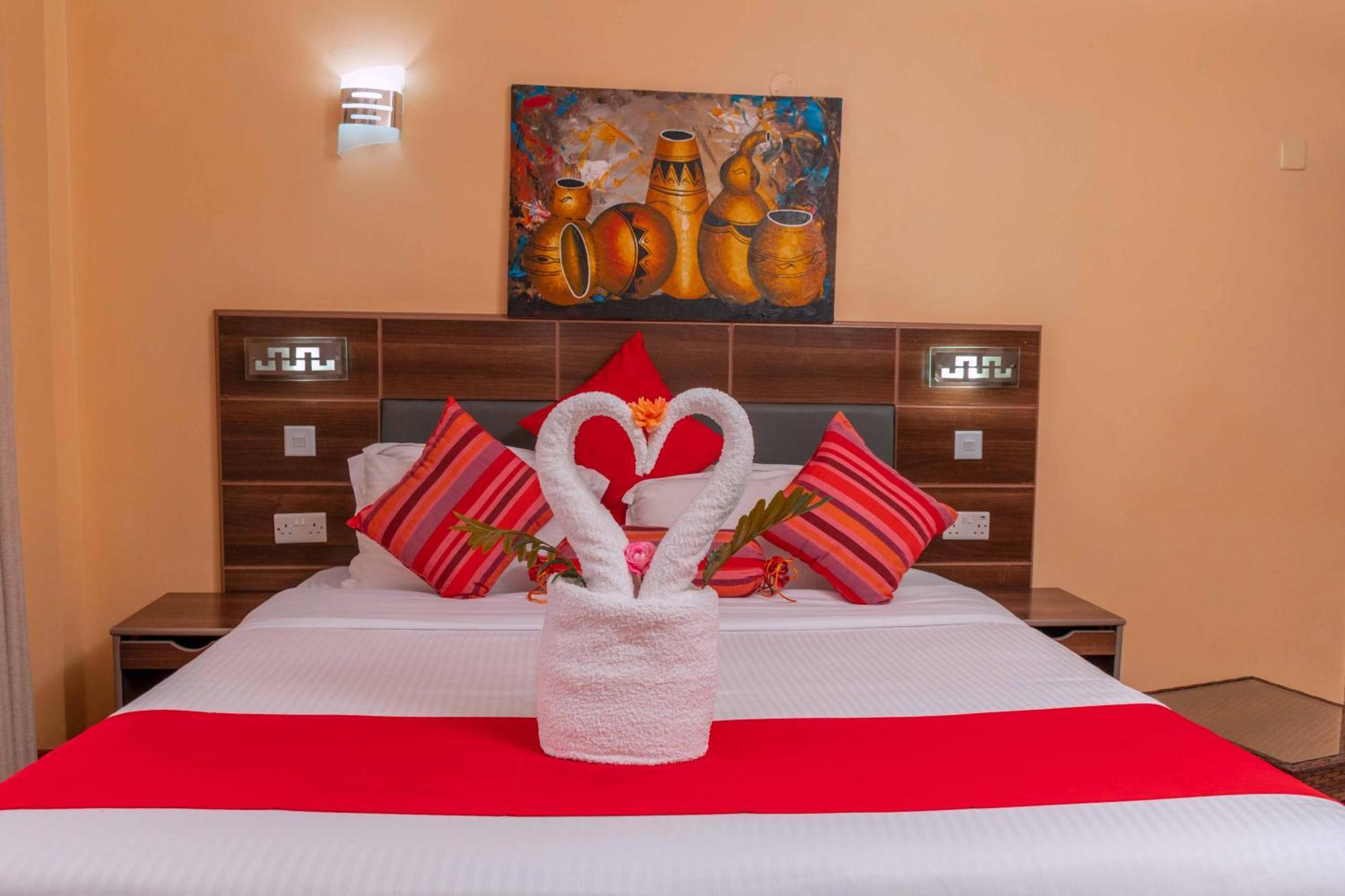 Buraha Zenoni Hotel And Resort Накуру Екстер'єр фото